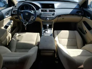 2011 Honda Accord LX z VIN 1HGCP2F30BA061949, wystawiony jako Copart lot #51793405 z przebiegiem Nie podano mil oraz Czysty tytuł • Clean title. Historia ofert i sprzedaży dostępna na DreamBid. Obrazek 8.