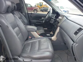 2008 Honda Pilot EX-L with VIN 5FNYF18598B045281, listed as a IAAI auction lot 41568224 with 1 mi miles. Bid and sale history available at carsss.com. Image 5.