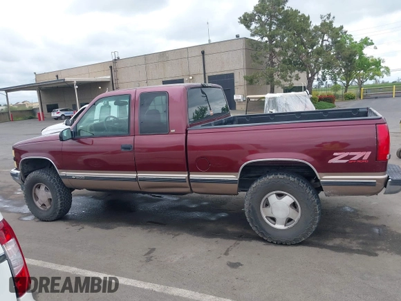 1997 Chevrolet Silverado 1500 with VIN 2GCEK19R2V1207315, listed as a IAAI auction lot 42058123 with 177,203 mi miles and . Bid and sale history available at DreamBid. Image 14.