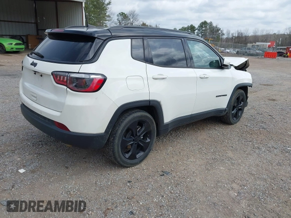2021 Jeep Compass Latitude z VIN 3C4NJCBB6MT587350, wystawiony jako IAAI lot #41769694 z przebiegiem 73 739 mil mil oraz . Historia ofert i sprzedaży dostępna na DreamBid. Obrazek 4.