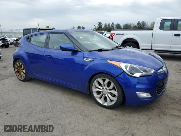 2013 Hyundai Veloster w/Black Int with VIN KMHTC6AD6DU110893, listed as a Copart auction lot 52685095 with 181,504 mi miles and Salvage Title. Bid and sale history available at carsss.com. Image 4.