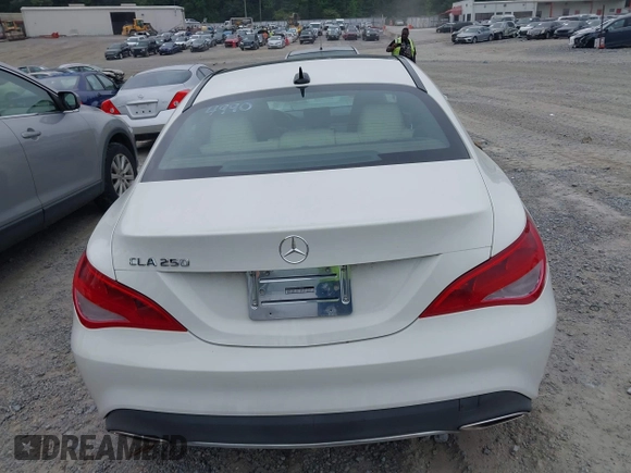 2018 Mercedes-Benz CLA 250 z VIN WDDSJ4EBXJN514990, wystawiony jako IAAI lot #42442189 z przebiegiem 120 236 mil mil oraz . Historia ofert i sprzedaży dostępna na DreamBid. Obrazek 16.