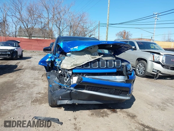 2022 Jeep Compass Limited with VIN 3C4NJDCB7NT185777, listed as a IAAI auction lot 41952891 with 28,820 mi miles and . Bid and sale history available at DreamBid. Image 6.