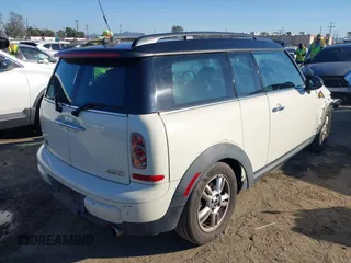 2012 MINI Clubman z VIN WMWZF3C58CT189866, wystawiony jako IAAI lot #41637796 z przebiegiem 97 073 mil mil oraz . Historia ofert i sprzedaży dostępna na DreamBid. Obrazek 4.