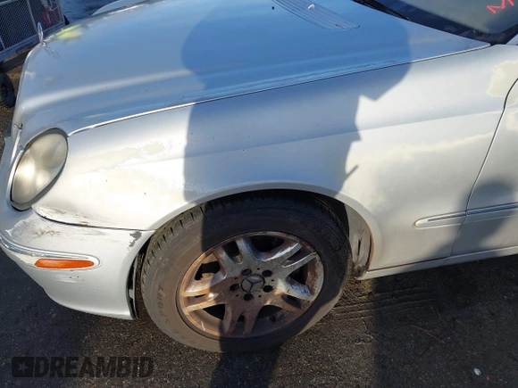 2003 Mercedes-Benz E 320 z VIN WDBUF65J33A347873, wystawiony jako IAAI lot #41568345 z przebiegiem 119 174 mil mil oraz . Historia ofert i sprzedaży dostępna na DreamBid. Obrazek 20.