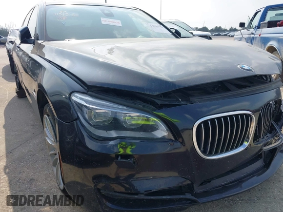 2015 BMW 7 Series 750Li xDrive with VIN WBAYF8C59FD655120, listed as a IAAI auction lot 41315152 with 82,244 mi miles and . Bid and sale history available at carsss.com. Image 20.