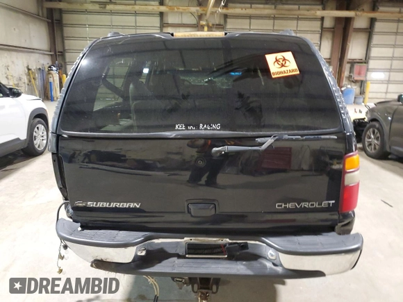 2003 Chevrolet Suburban LT with VIN 3GNGK26UX3G136660, listed as a Copart auction lot 82666304 with 0 mi miles and Salvage Title. Bid and sale history available at carsss.com. Image 6.