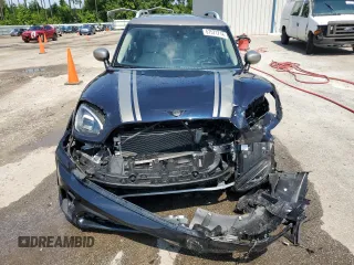 2024 MINI Countryman Cooper S z VIN WMZ53BR09R3R82148, wystawiony jako Copart lot #57571714 z przebiegiem 9 683 mil mil oraz Szkoda całkowita • Salvage title. Historia ofert i sprzedaży dostępna na DreamBid. Obrazek 5.