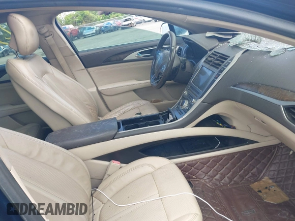 2017 Lincoln MKZ Reserve with VIN 3LN6L5F9XHR624447, listed as a IAAI auction lot 42340497 with Not provided miles and . Bid and sale history available at DreamBid. Image 5.