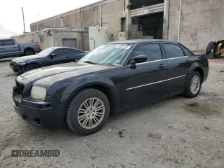 2008 Chrysler 300 LX with VIN 2C3LA43R48H217462, listed as a Copart auction lot 49868135 with 113,947 mi miles and Clean Title. Bid and sale history available at carsss.com. Image 1.