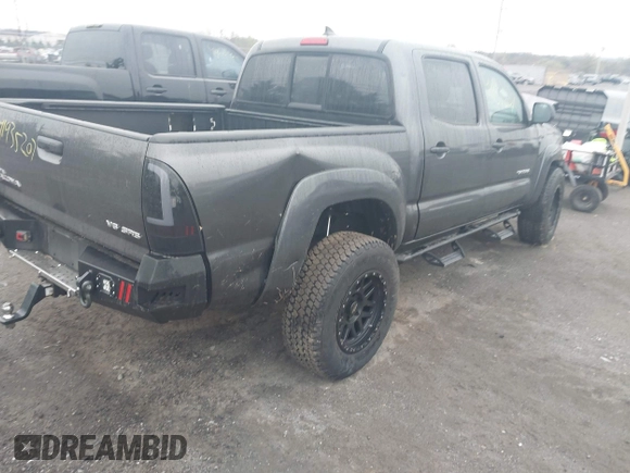 2012 Toyota Tacoma z VIN 3TMLU4EN9CM095110, wystawiony jako IAAI lot #41935207 z przebiegiem 177 543 mil mil oraz . Historia ofert i sprzedaży dostępna na DreamBid. Obrazek 4.