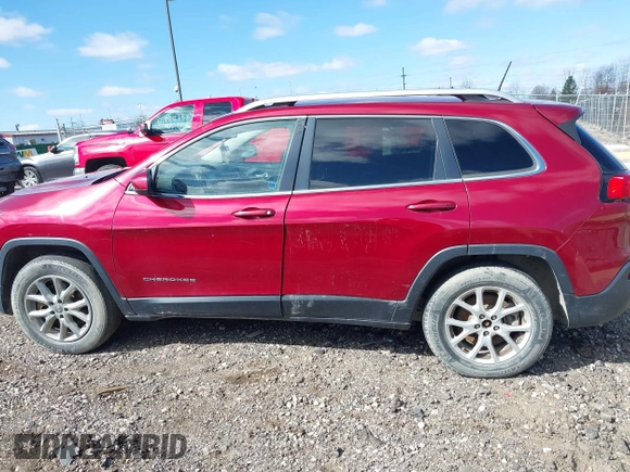 2016 Jeep Cherokee Latitude z VIN 1C4PJMCB6GW335111, wystawiony jako IAAI lot #41993373 z przebiegiem 205 449 mil mil oraz . Historia ofert i sprzedaży dostępna na DreamBid. Obrazek 14.