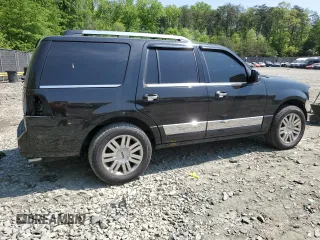 2014 Lincoln Navigator z VIN 5LMJJ2J58EEL00184, wystawiony jako Copart lot #54724025 z przebiegiem 200 772 mil mil oraz Szkoda całkowita • Salvage title. Historia ofert i sprzedaży dostępna na DreamBid. Obrazek 3.