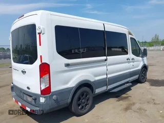 2015 Ford Transit XL z VIN 1FBAX2CM1FKA48196, wystawiony jako IAAI lot #42170753 z przebiegiem Nie podano mil oraz . Historia ofert i sprzedaży dostępna na DreamBid. Obrazek 4.