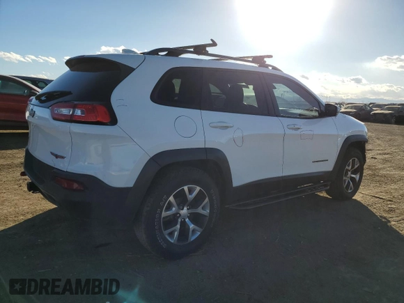 2017 Jeep Cherokee Trailhawk L Plus with VIN 1C4PJMBS3HD214387, listed as a Copart auction lot 43156585 with 84,246 mi miles and Salvage Title. Bid and sale history available at carsss.com. Image 3.