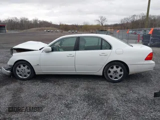 2001 Lexus LS 430 with VIN JTHBN30F610011083, listed as a IAAI auction lot 41914820 with 169,995 mi miles. Bid and sale history available at carsss.com. Image 14.