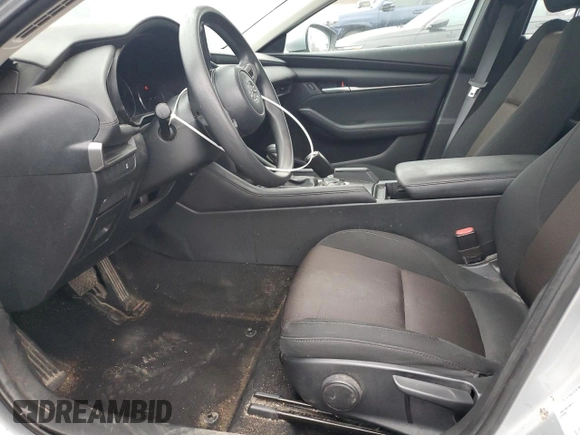2019 Mazda 3 z VIN 3MZBPABL1KM113129, wystawiony jako Copart lot #48610145 z przebiegiem Nie podano mil oraz Szkoda całkowita • Salvage title. Historia ofert i sprzedaży dostępna na DreamBid. Obrazek 7.