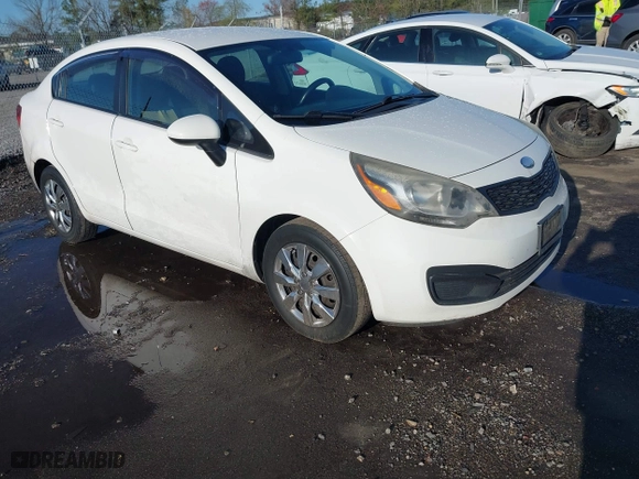 2013 Kia Rio LX with VIN KNADM4A37D6240703, listed as a IAAI auction lot 41938543 with 221,111 mi miles. Bid and sale history available at carsss.com. Image 1.