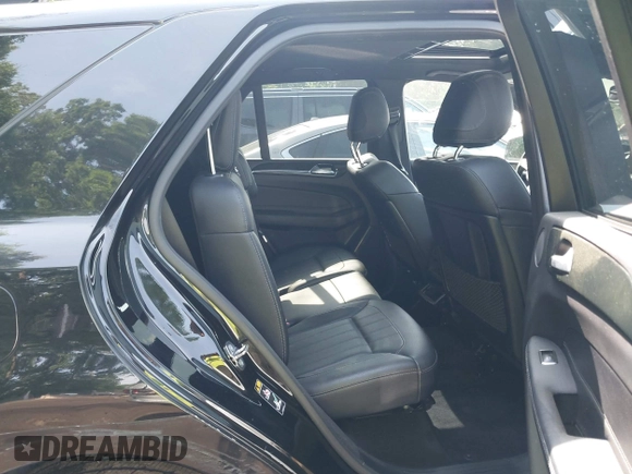 2019 Mercedes-Benz GLE 400 with VIN 4JGDA5GB5KB218442, listed as a IAAI auction lot 42204715 with 50,324 mi miles and . Bid and sale history available at DreamBid. Image 8.
