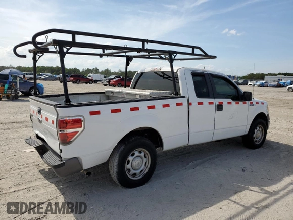 2014 Ford F-150 XL with VIN 1FTEX1CM1EFC16837, listed as a Copart auction lot 53352665 with 191,792 mi miles and Salvage title. Bid and sale history available at DreamBid. Image 3.