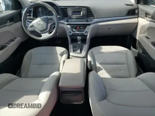 2017 Hyundai Elantra SE z VIN 5NPD74LF1HH071193, wystawiony jako Copart lot #55925315 z przebiegiem 186 769 mil mil oraz Czysty tytuł • Clean title. Historia ofert i sprzedaży dostępna na DreamBid. Obrazek 8.