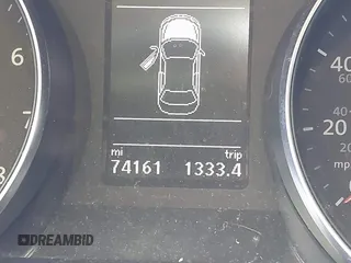 2018 Volkswagen Passat SE z VIN 1VWBA7A3XJC042079, wystawiony jako IAAI lot #42110143 z przebiegiem 74 161 mil mil oraz . Historia ofert i sprzedaży dostępna na DreamBid. Obrazek 15.