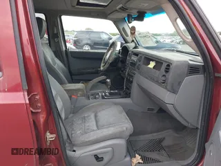 2007 Jeep Commander Sport с VIN 1J8HG48P97C599005, выставлен на аукционе IAAI как лот 42269399 с пробегом Не указан миль и . История ставок и продаж доступна на DreamBid. Изображение 5.