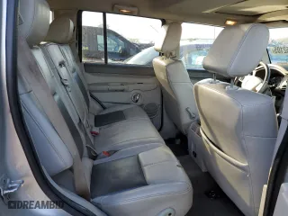 2008 Jeep Commander Limited with VIN 1J8HG58268C190536, listed as a Copart auction lot 44452105 with 88,180 mi miles and Salvage Title. Bid and sale history available at carsss.com. Image 11.