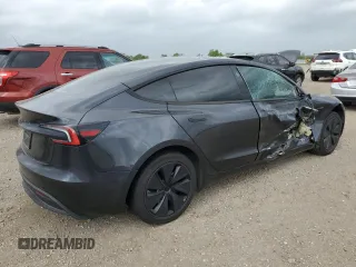 2024 Tesla Model 3 z VIN 5YJ3E1EA2RF822321, wystawiony jako Copart lot #51787895 z przebiegiem 18 664 mil mil oraz Szkoda całkowita • Salvage title. Historia ofert i sprzedaży dostępna na DreamBid. Obrazek 3.