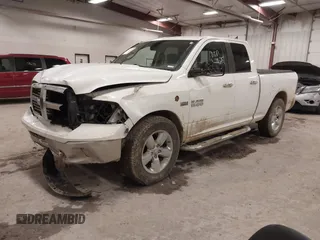 2013 Ram 1500 SLT z VIN 1C6RR7GT3DS560456, wystawiony jako IAAI lot #41745560 z przebiegiem 112 972 mil mil oraz . Historia ofert i sprzedaży dostępna na DreamBid. Obrazek 2.