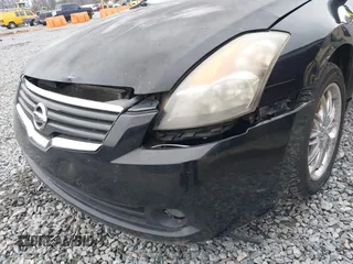 2008 Nissan Altima 2.5 SL with VIN 1N4AL21E28N512672, listed as a IAAI auction lot 41605976 with 142,223 mi miles. Bid and sale history available at carsss.com. Image 6.