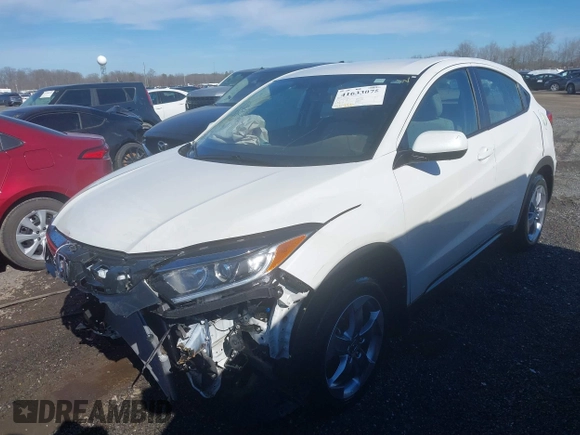 2022 Honda HR-V LX with VIN 3CZRU6H31NM768923, listed as a IAAI auction lot 41633075 with 56,886 mi miles. Bid and sale history available at carsss.com. Image 2.