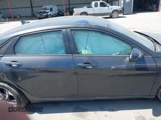 2023 Hyundai Elantra SEL z VIN 5NPLS4AG7PH111202, wystawiony jako IAAI lot #42014119 z przebiegiem 77 356 mil mil oraz . Historia ofert i sprzedaży dostępna na DreamBid. Obrazek 13.