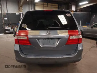 2007 Honda Odyssey EX-L with VIN 5FNRL38687B102568, listed as a IAAI auction lot 41991054 with 243,896 mi miles. Bid and sale history available at carsss.com. Image 16.