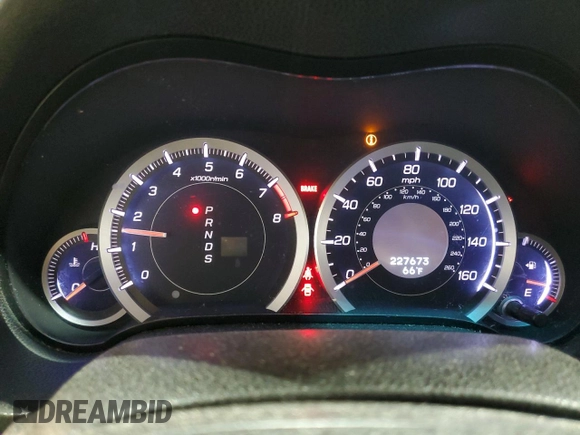 2011 Acura TSX z VIN JH4CU2F60BC006146, wystawiony jako Copart lot #59874515 z przebiegiem 227 673 mil mil oraz Szkoda całkowita • Salvage title. Historia ofert i sprzedaży dostępna na DreamBid. Obrazek 9.