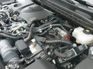 2020 Toyota Camry Hybrid XLE z VIN 4T1F31AK0LU519386, wystawiony jako IAAI lot #43175906 z przebiegiem 33 991 mil mil oraz . Historia ofert i sprzedaży dostępna na DreamBid. Obrazek 19.