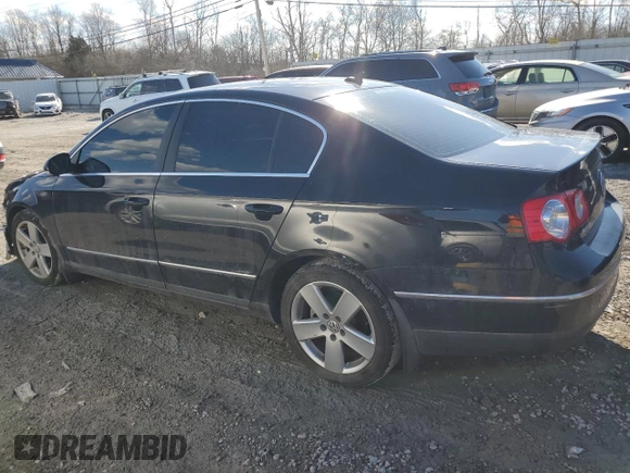 2008 Volkswagen Passat Komfort z VIN WVWAK73C48E124087, wystawiony jako Copart lot #46674665 z przebiegiem 128 004 mil mil oraz Szkoda całkowita • Salvage title. Historia ofert i sprzedaży dostępna na DreamBid. Obrazek 2.