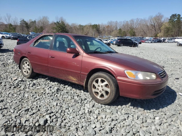 2000 Toyota Camry CE z VIN 4T1BG22K4YU645684, wystawiony jako Copart lot #50883715 z przebiegiem 263 664 mil mil oraz Szkoda całkowita • Salvage title. Historia ofert i sprzedaży dostępna na DreamBid. Obrazek 4.