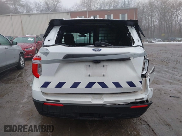 2022 Ford Police Interceptor Utility z VIN 1FM5K8AB5NGA54483, wystawiony jako IAAI lot #41562308 z przebiegiem 65 002 mil mil oraz . Historia ofert i sprzedaży dostępna na DreamBid. Obrazek 16.