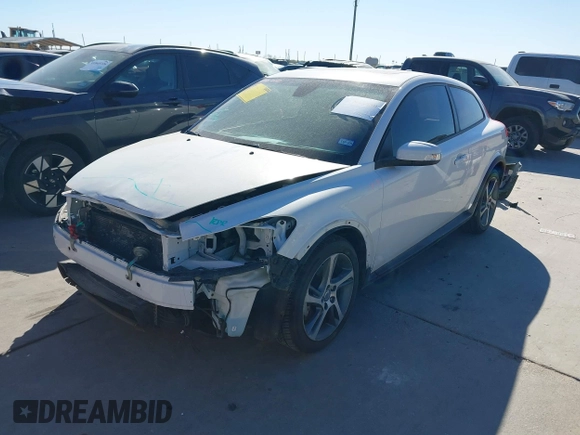 2013 Volvo C30 T5 with VIN YV1672MK1D2309378, listed as a IAAI auction lot 41836950 with 88,590 mi miles and . Bid and sale history available at DreamBid. Image 18.