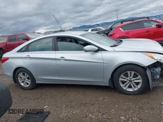 2013 Hyundai Sonata GLS with VIN 5NPEB4AC3DH693395, listed as a IAAI auction lot 40786592 with 147,774 mi miles and . Bid and sale history available at carsss.com. Image 14.