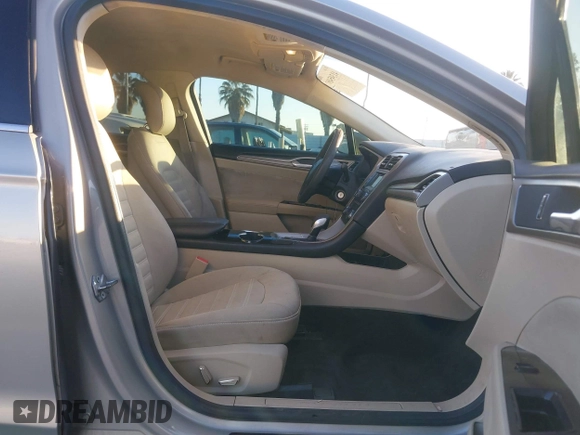 2015 Ford Fusion SE z VIN 3FA6P0H79FR137377, wystawiony jako IAAI lot #41345497 z przebiegiem 170 533 mil mil oraz . Historia ofert i sprzedaży dostępna na DreamBid. Obrazek 5.