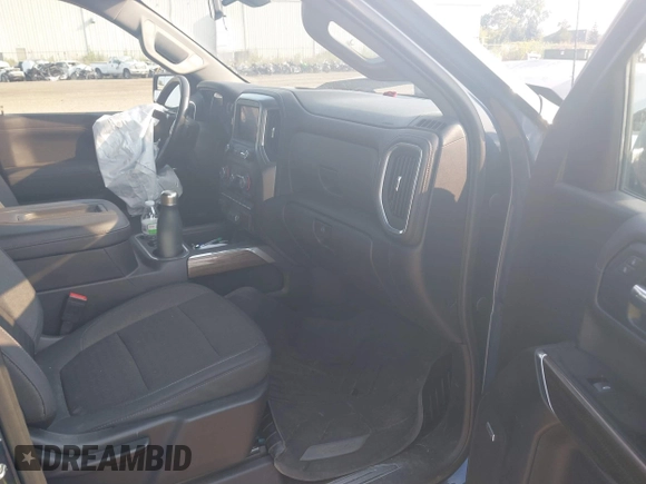 2019 Chevrolet Silverado 1500 RST with VIN 1GCRYEED8KZ353738, listed as a IAAI auction lot 40343310 with 96,077 mi miles and . Bid and sale history available at DreamBid. Image 5.