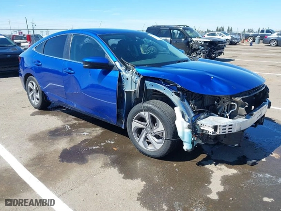2020 Honda Insight EX with VIN 19XZE4F55LE003877, listed as a IAAI auction lot 41884389 with 146,615 mi miles. Bid and sale history available at carsss.com. Image 1.