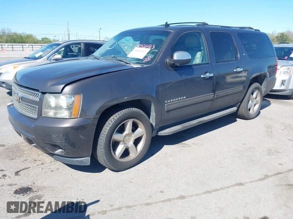 2011 Chevrolet Suburban LT with VIN 1GNSCJE03BR255374, listed as a IAAI auction lot 41826513 with 279,698 mi miles. Bid and sale history available at carsss.com. Image 17.