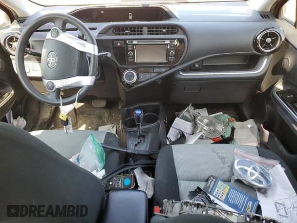 2016 Toyota Prius One z VIN JTDKDTB33G1124984, wystawiony jako Copart lot #57396855 z przebiegiem 118 851 mil mil oraz Szkoda całkowita • Salvage title. Historia ofert i sprzedaży dostępna na DreamBid. Obrazek 8.