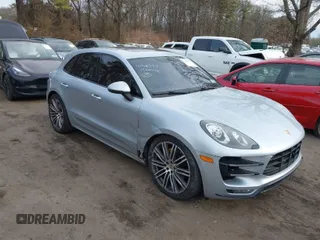 2015 Porsche Macan Turbo z VIN WP1AF2A57FLB96758, wystawiony jako IAAI lot #41585014 z przebiegiem 129 886 mil mil oraz . Historia ofert i sprzedaży dostępna na DreamBid. Obrazek 1.