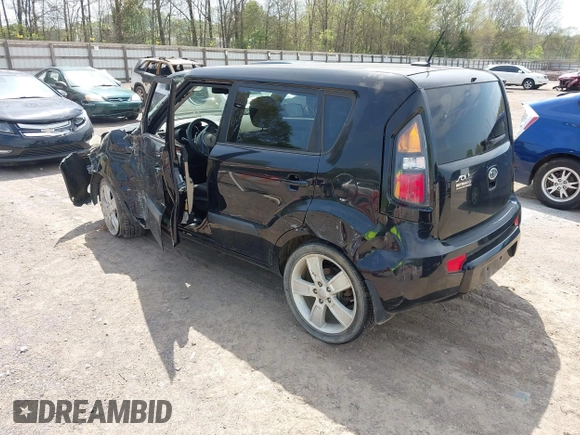 2011 Kia Soul + with VIN KNDJT2A25B7315085, listed as a IAAI auction lot 42038790 with 86,152 mi miles. Bid and sale history available at carsss.com. Image 3.