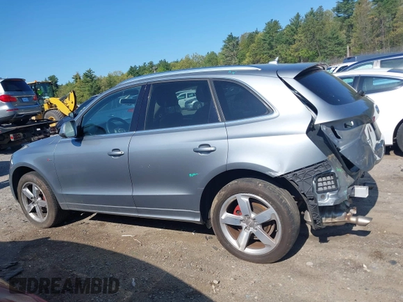 2011 Audi Q5 Premium Plus z VIN WA1DKAFP8BA075736, wystawiony jako IAAI lot #42240625 z przebiegiem 130 788 mil mil oraz . Historia ofert i sprzedaży dostępna na DreamBid. Obrazek 15.