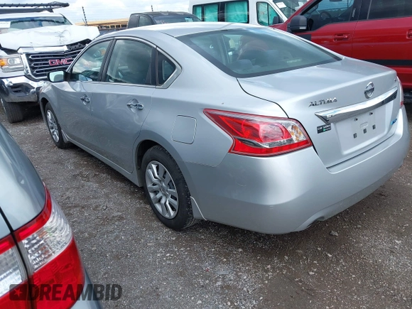 2014 Nissan Altima 2.5 S with VIN 1N4AL3AP5EN220856, listed as a IAAI auction lot 42176401 with 85,339 mi miles. Bid and sale history available at carsss.com. Image 3.